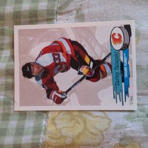 10 for $20 Zarley Zalapski NHL Hockey Sports Sticker 1995-96 Panini #242 Calgray
